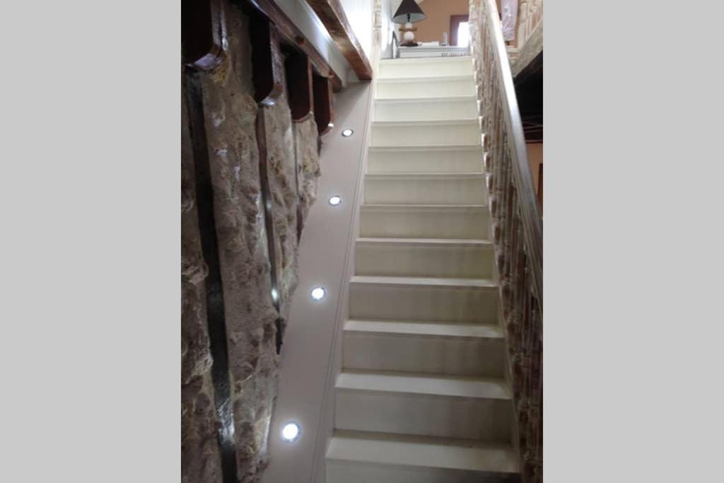 Maison De Caractere Cosy Villa Sambin Ngoại thất bức ảnh